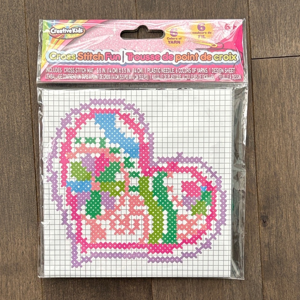 CREATIVE KIDS Cross Stitch Fun Kit, Arts Crafts Yarn DIY Decor Heart Gift Child